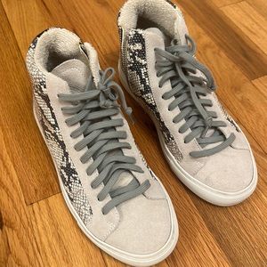 P448 worn a few time size 7